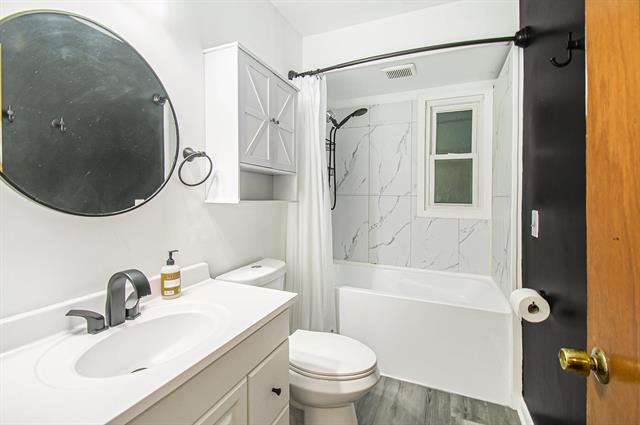 Builiding view fourteen for 2409 Victor, Lansing, MI. 48911