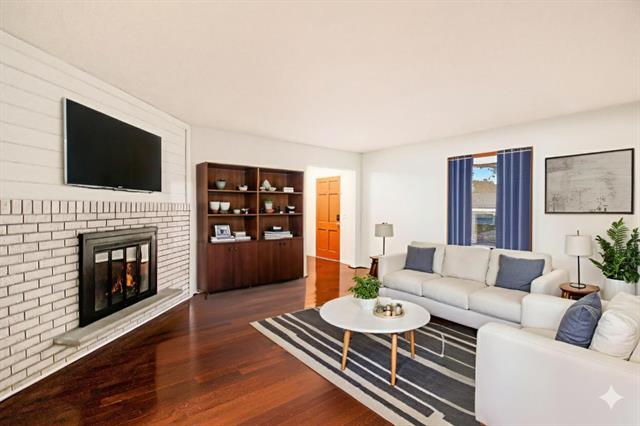 Builiding view two for 2409 Victor, Lansing, MI. 48911