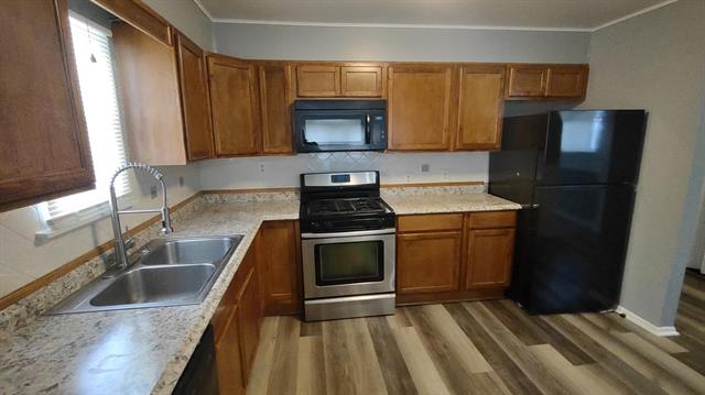 Builiding view four for 1576 Wiard, Ypsilanti, MI. 48198