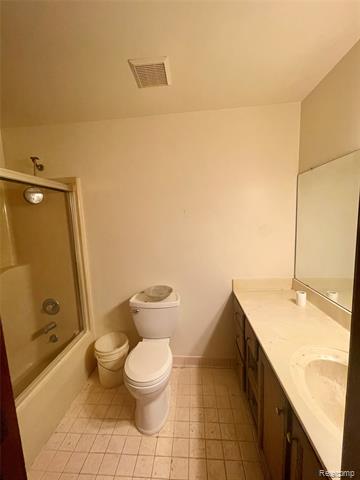 Builiding view seven for 10228 Nancys, Grosse Ile, MI. 48138