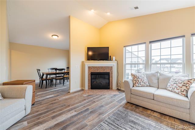 Builiding view nine for 26616 Kirkway, Trenton, MI. 48183