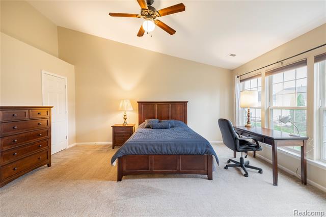 Builiding view nineteen for 26616 Kirkway, Trenton, MI. 48183