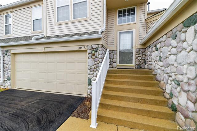 Builiding view one for 26616 Kirkway, Trenton, MI. 48183