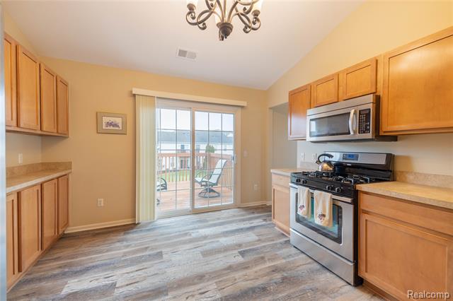 Builiding view sixteen for 26616 Kirkway, Trenton, MI. 48183