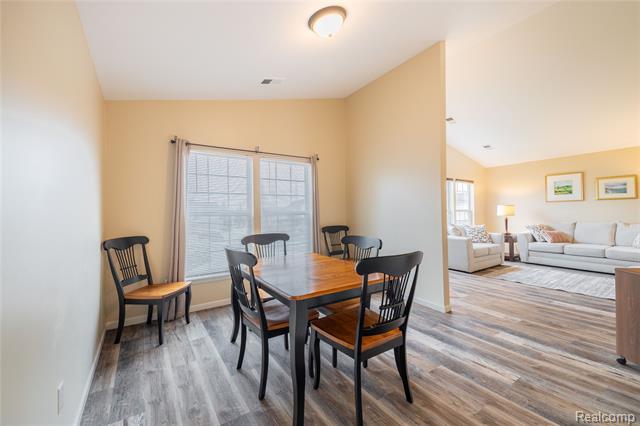 Builiding view twelve for 26616 Kirkway, Trenton, MI. 48183