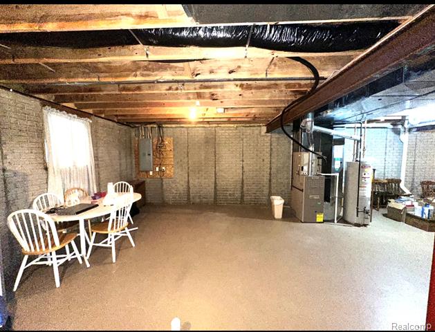 Builiding view eighteen for 3128 Amsterdam, Clio, MI. 48420