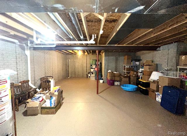 Builiding view seventeen for 3128 Amsterdam, Clio, MI. 48420