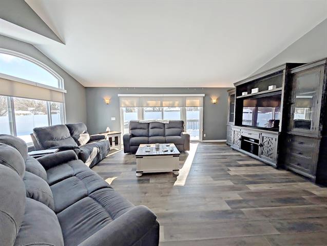 Builiding view four for 253 Aberdeen Court, Flushing, MI. 48433