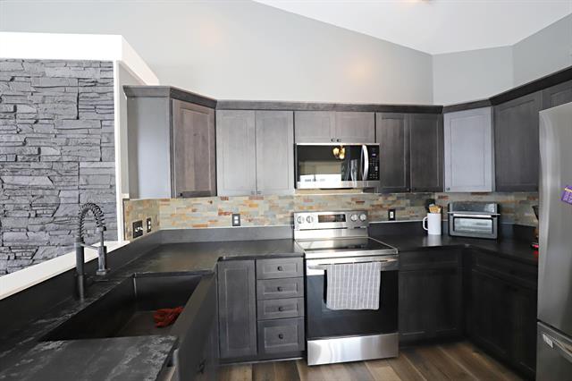 Builiding view twelve for 253 Aberdeen Court, Flushing, MI. 48433