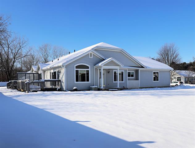 Builiding view twenty eight for 253 Aberdeen Court, Flushing, MI. 48433