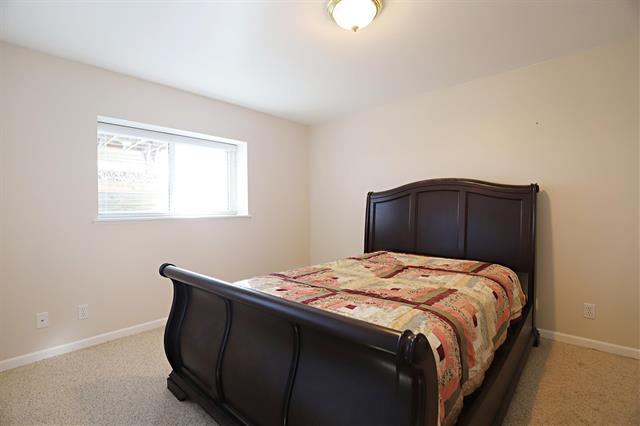 Builiding view twenty two for 253 Aberdeen Court, Flushing, MI. 48433