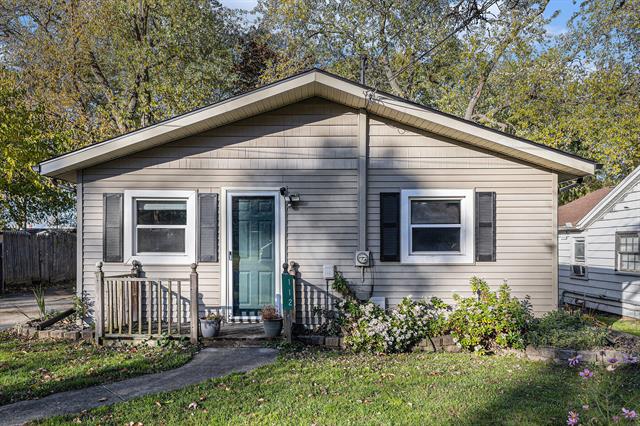 front view for 112 N High Street, Leslie, Mi. 49251