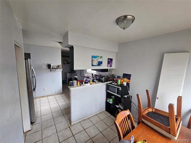 Builiding view four for 1409 Liddesdale St, Detroit, MI. 48217