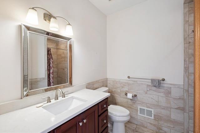 Builiding view eleven for 40448 Emerald Lane W., Clinton Township, MI. 48038