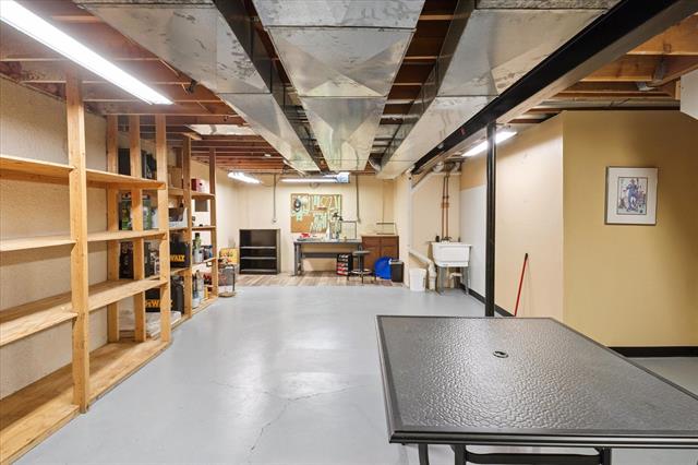 Builiding view forty four for 40448 Emerald Lane W., Clinton Township, MI. 48038