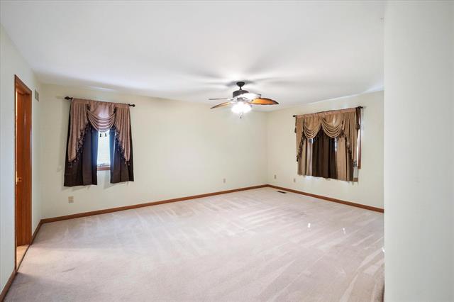 Builiding view thirty five for 40448 Emerald Lane W., Clinton Township, MI. 48038