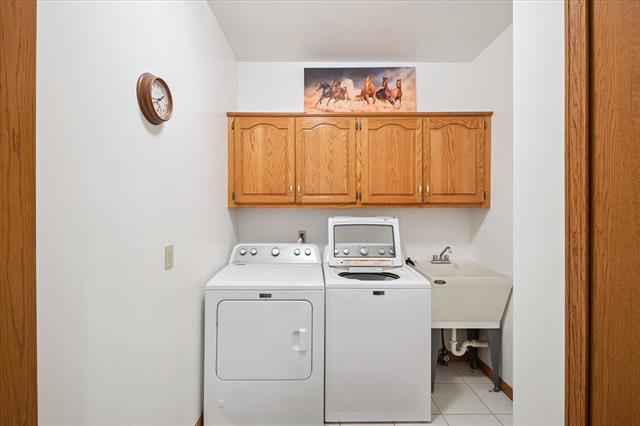 Builiding view twenty seven for 40448 Emerald Lane W., Clinton Township, MI. 48038