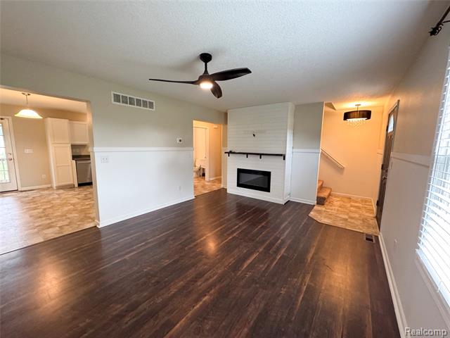 Builiding view one for 3650 Sutton, Tecumseh, MI. 49286