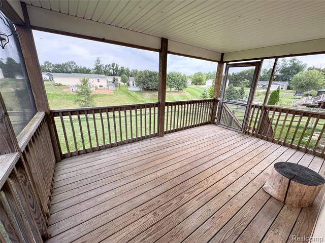 Builiding view seventeen for 3650 Sutton, Tecumseh, MI. 49286