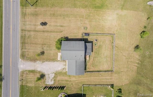 Builiding view twenty six for 3650 Sutton, Tecumseh, MI. 49286