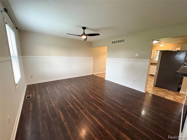 Builiding view two for 3650 Sutton, Tecumseh, MI. 49286