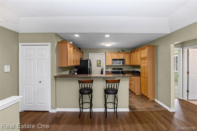 Builiding view eight for 14286 Moravian Manor, Sterling Heights, MI. 48312