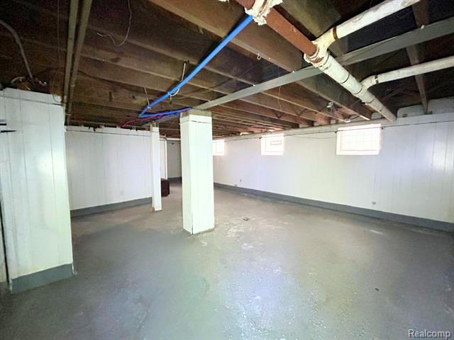 Builiding view eighteen for 14303 Rosemary, Detroit, MI. 48213