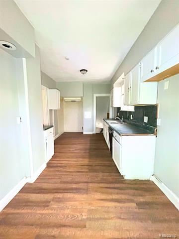 Builiding view nine for 14303 Rosemary, Detroit, MI. 48213