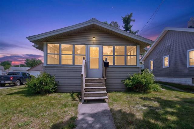 front view for 2815 Overhill Rd, Jackson, Mi. 49203