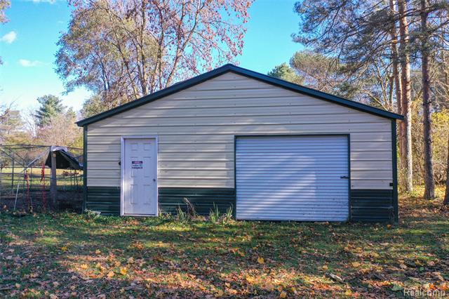 Builiding view eighteen for 544 Warren, Flushing, MI. 48433