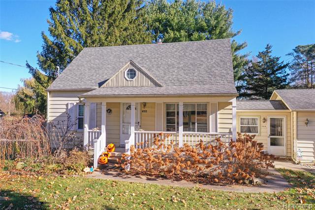 Builiding view one for 544 Warren, Flushing, MI. 48433