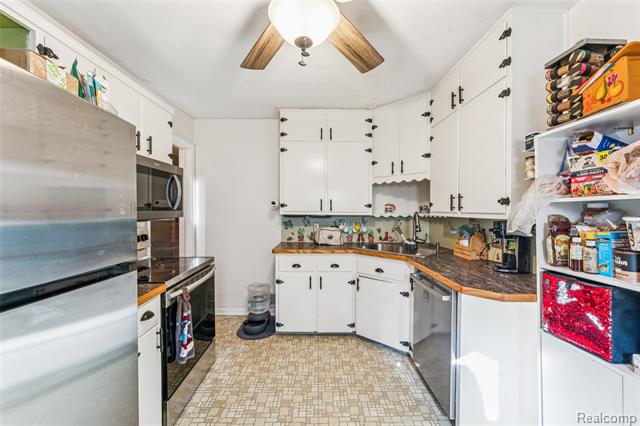 Builiding view six for 544 Warren, Flushing, MI. 48433