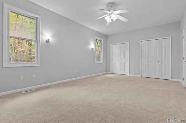 Builiding view ten for 4648 Oak, Whitmore Lake, MI. 48189