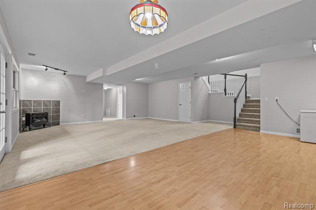 Builiding view twenty five for 4648 Oak, Whitmore Lake, MI. 48189