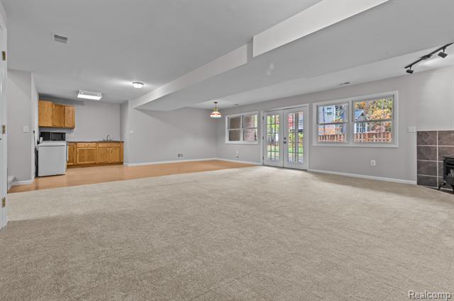 Builiding view twenty nine for 4648 Oak, Whitmore Lake, MI. 48189