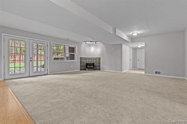 Builiding view twenty seven for 4648 Oak, Whitmore Lake, MI. 48189