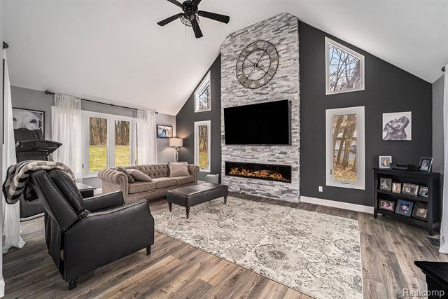 Builiding view five for 3638 Deer Run, Brighton, MI. 48114