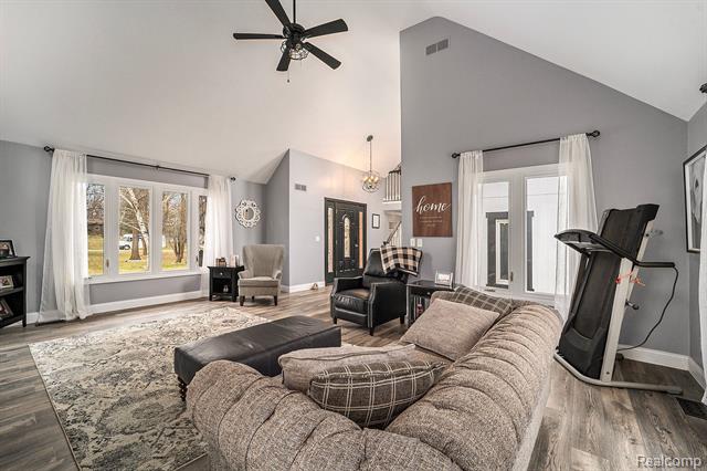 Builiding view seven for 3638 Deer Run, Brighton, MI. 48114