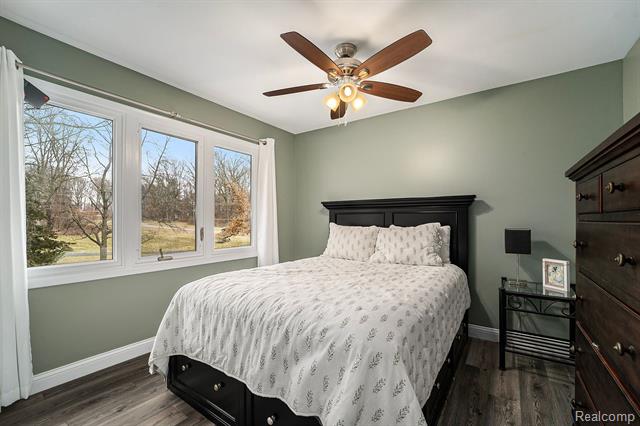 Builiding view twenty eight for 3638 Deer Run, Brighton, MI. 48114