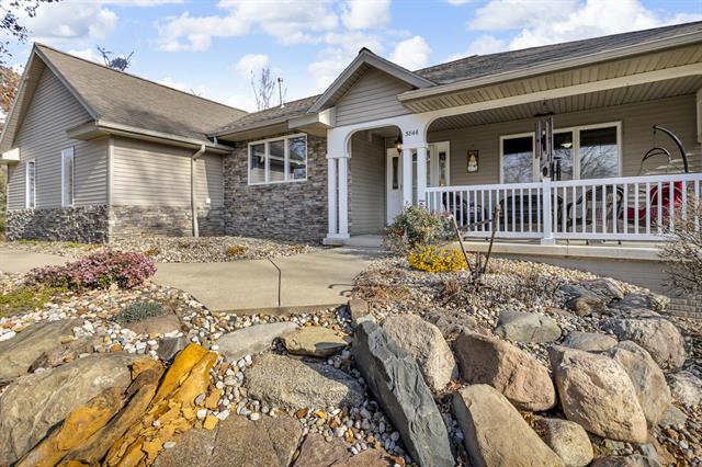 Builiding view fifty nine for 3846 Nelson Dr, Jackson, MI. 49203