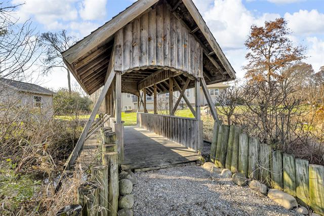 Builiding view fifty six for 3846 Nelson Dr, Jackson, MI. 49203