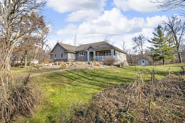 Builiding view fifty for 3846 Nelson Dr, Jackson, MI. 49203