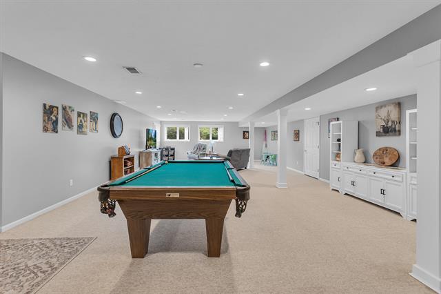 Builiding view forty four for 3846 Nelson Dr, Jackson, MI. 49203