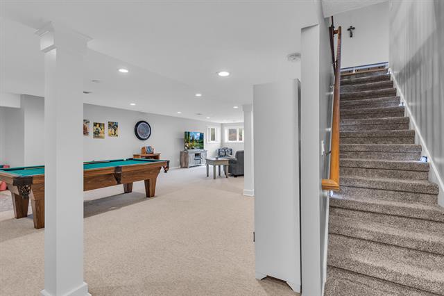 Builiding view forty two for 3846 Nelson Dr, Jackson, MI. 49203