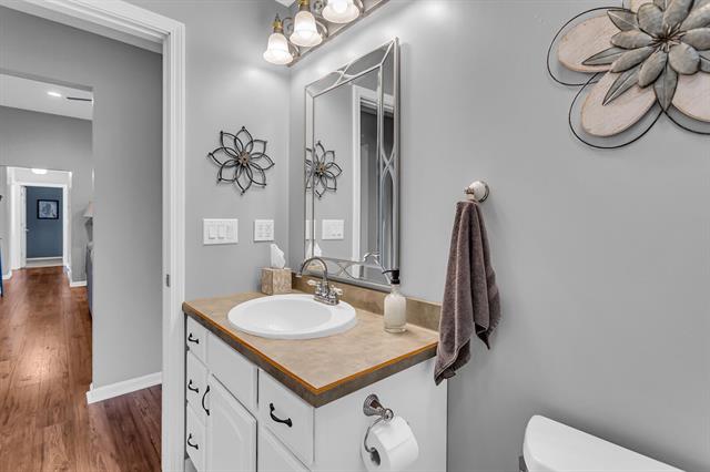 Builiding view forty for 3846 Nelson Dr, Jackson, MI. 49203