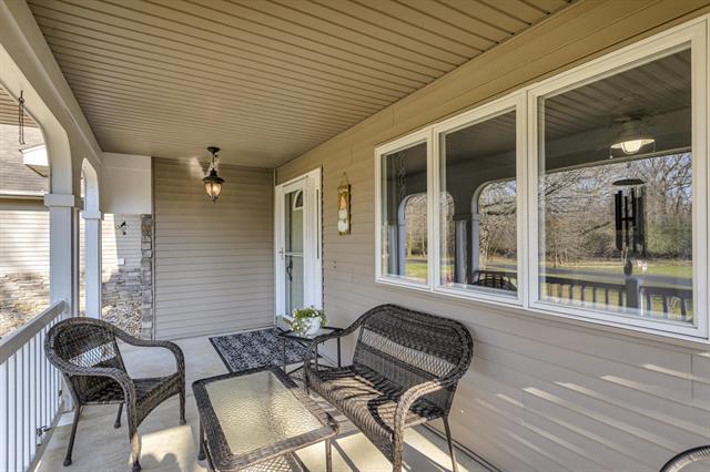 Builiding view sixty one for 3846 Nelson Dr, Jackson, MI. 49203