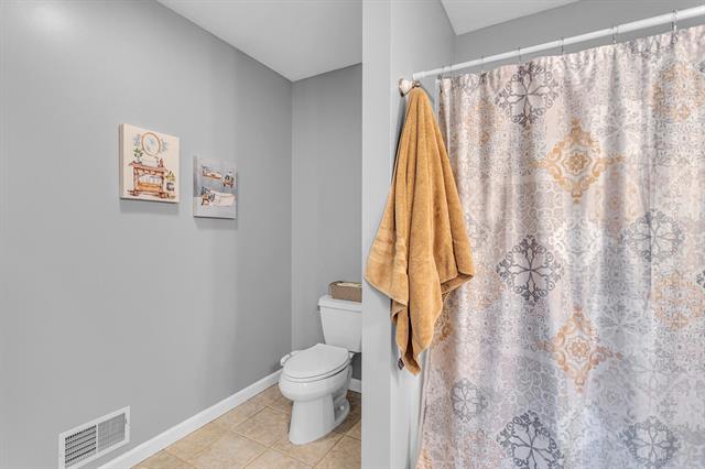 Builiding view thirty three for 3846 Nelson Dr, Jackson, MI. 49203