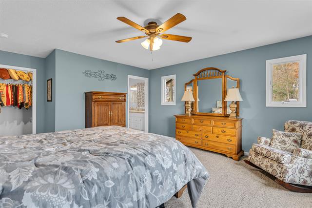 Builiding view twenty eight for 3846 Nelson Dr, Jackson, MI. 49203