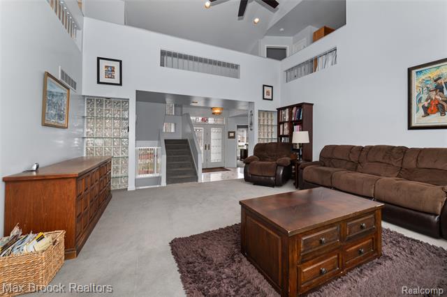 Builiding view eighteen for 23775 Riverview, Southfield, MI. 48034