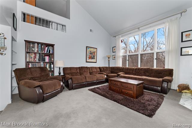 Builiding view seventeen for 23775 Riverview, Southfield, MI. 48034